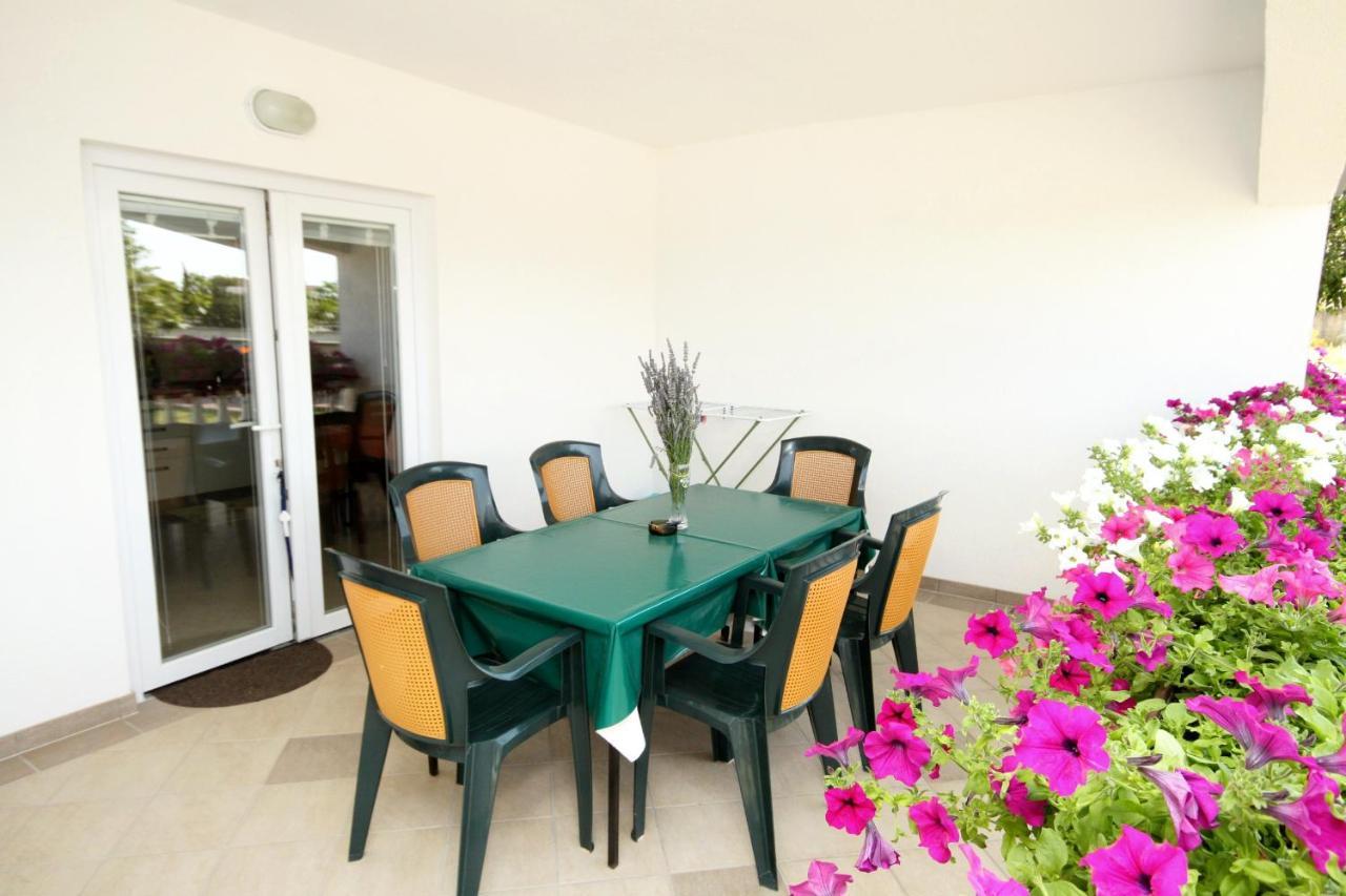 Apartments With A Parking Space Seline, Paklenica - 6603 Starigrad-Paklenica Kültér fotó