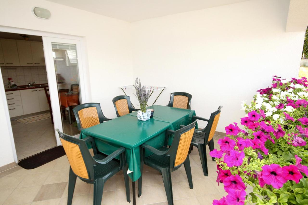 Apartments With A Parking Space Seline, Paklenica - 6603 Starigrad-Paklenica Kültér fotó